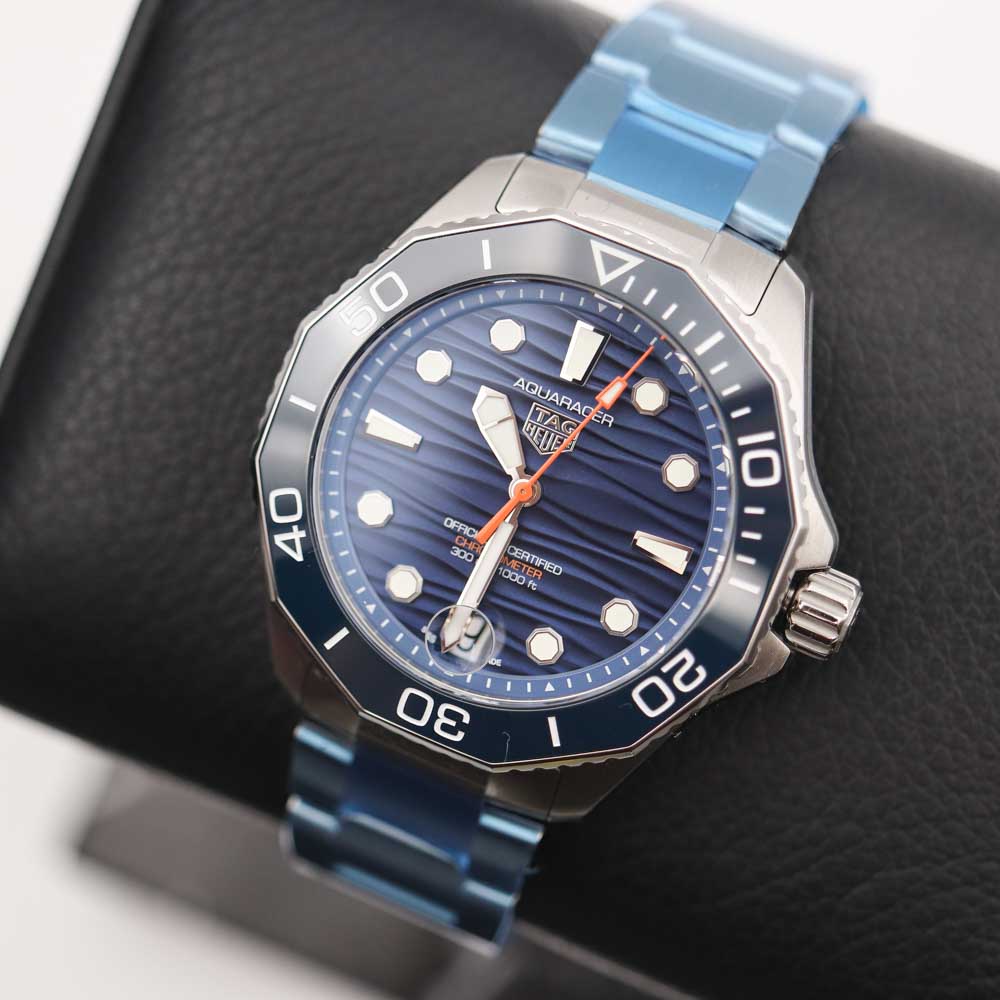 Tag Heuer Aquaracer Professional 300 Date