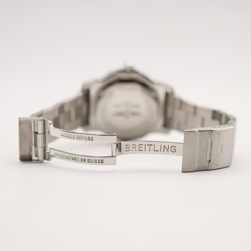 Breitling Colt 44