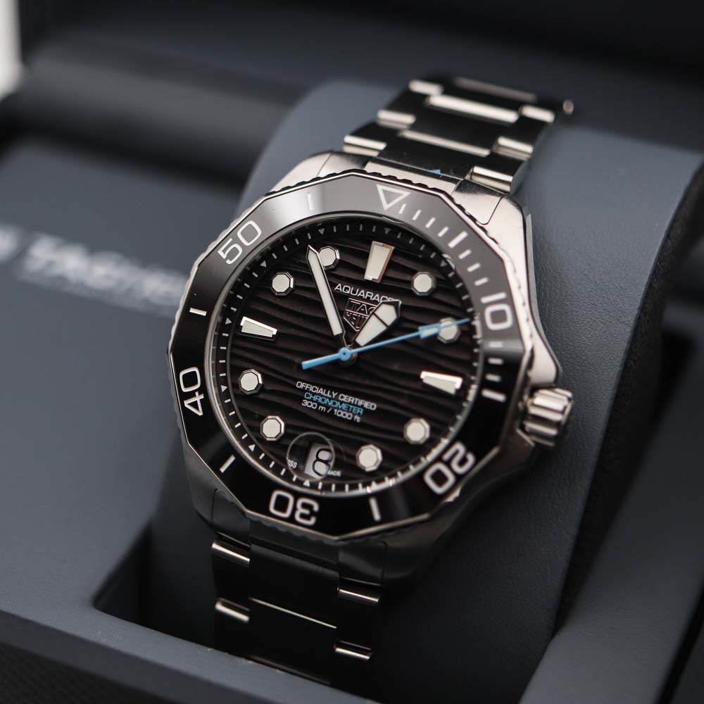 Tag Heuer Aquaracer Professional 300 Date