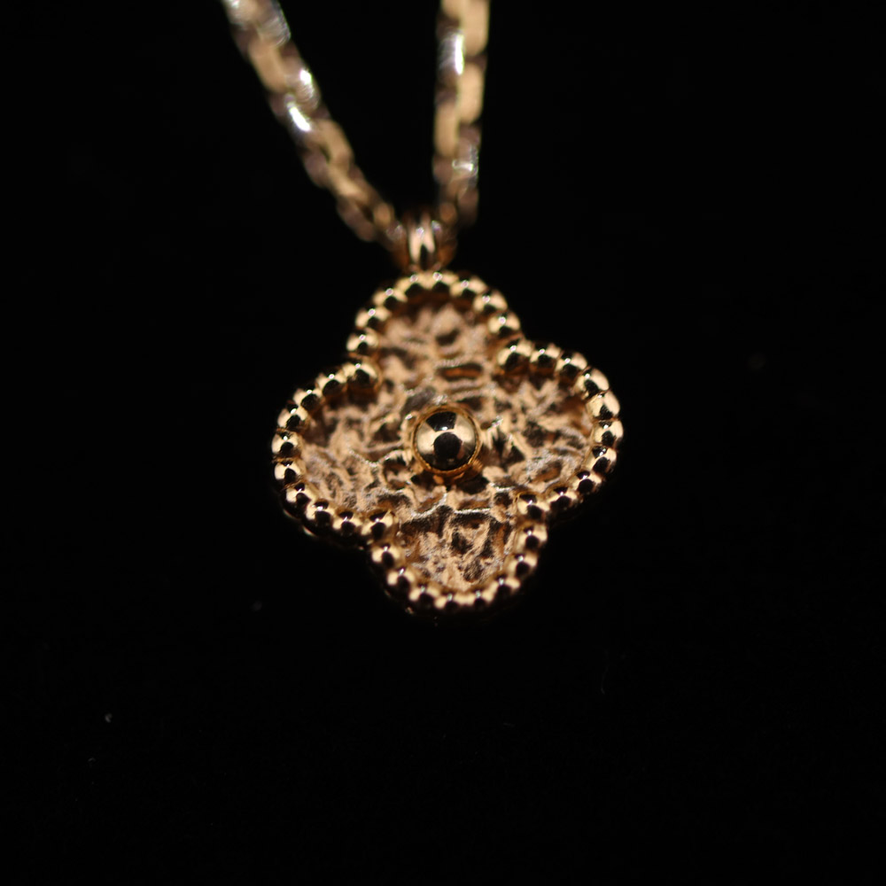 Van Cleef & Arpels Vintage Alhambra pendant