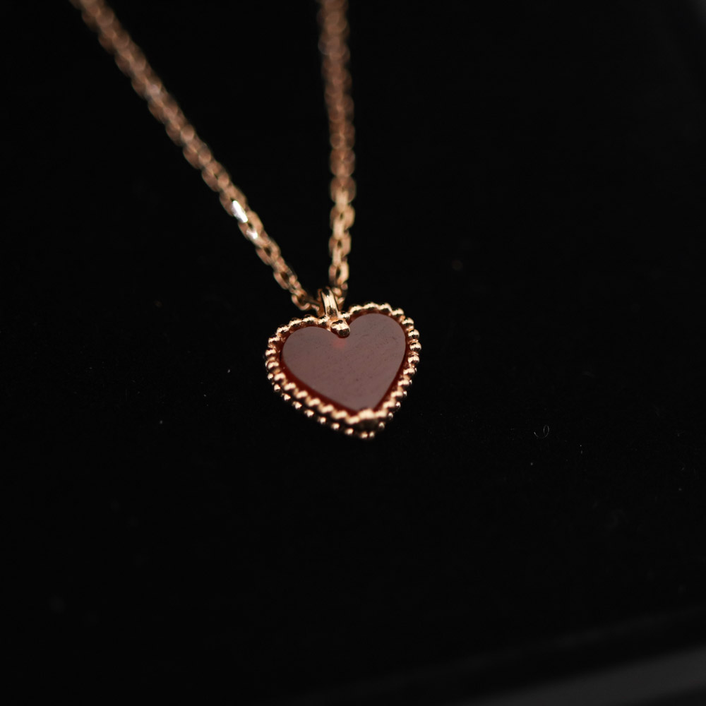 Van Cleef & Arpels Sweet Hearts pendant