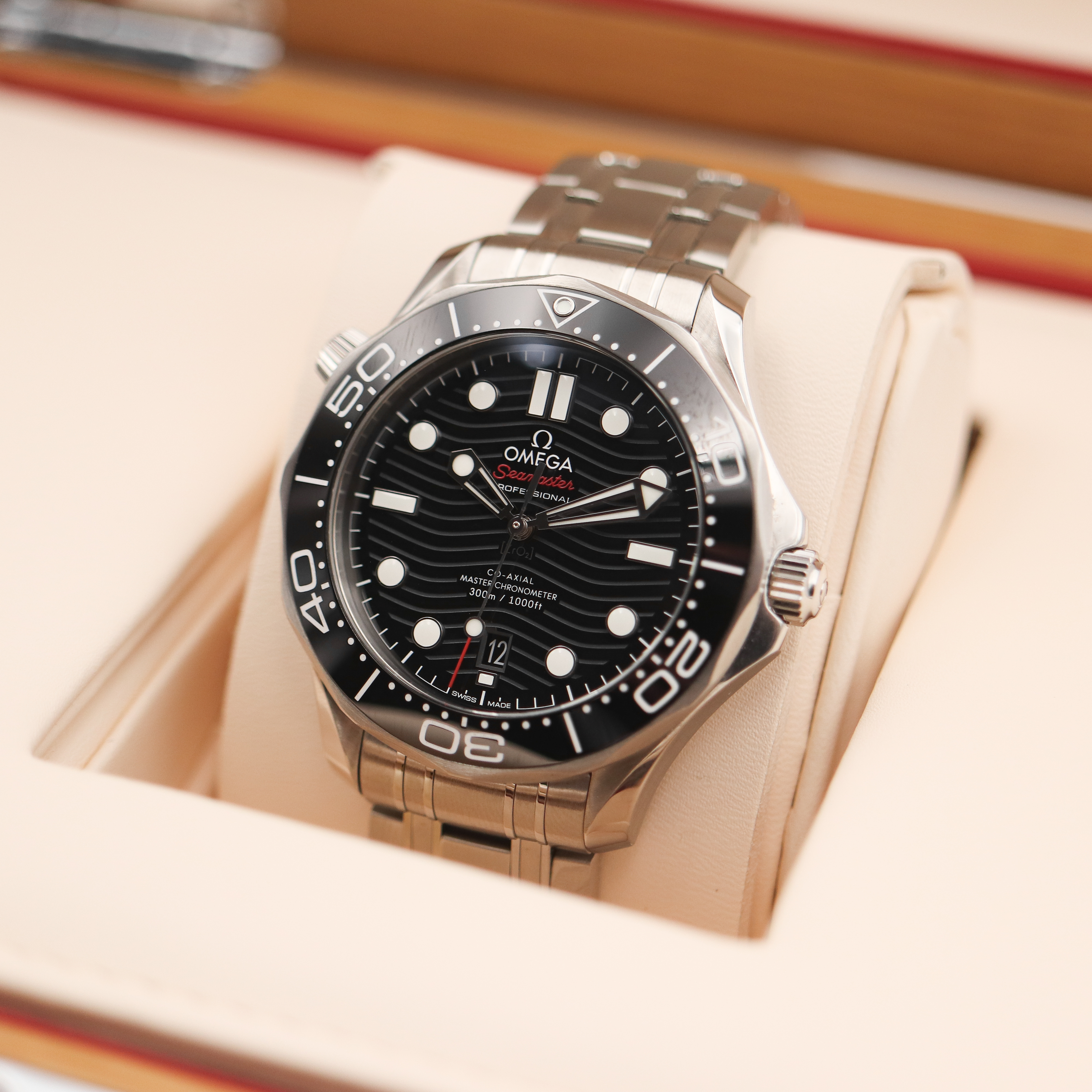 Omega Seamaster Diver 300M Co-Axial Master Chronometer 42mm